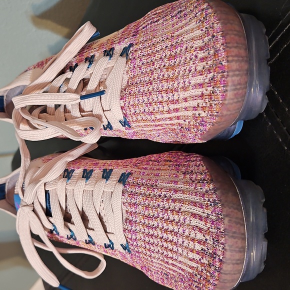 Nike Women's Multicolor Flyknit Vapormax Sneakers - Picture 5 of 8